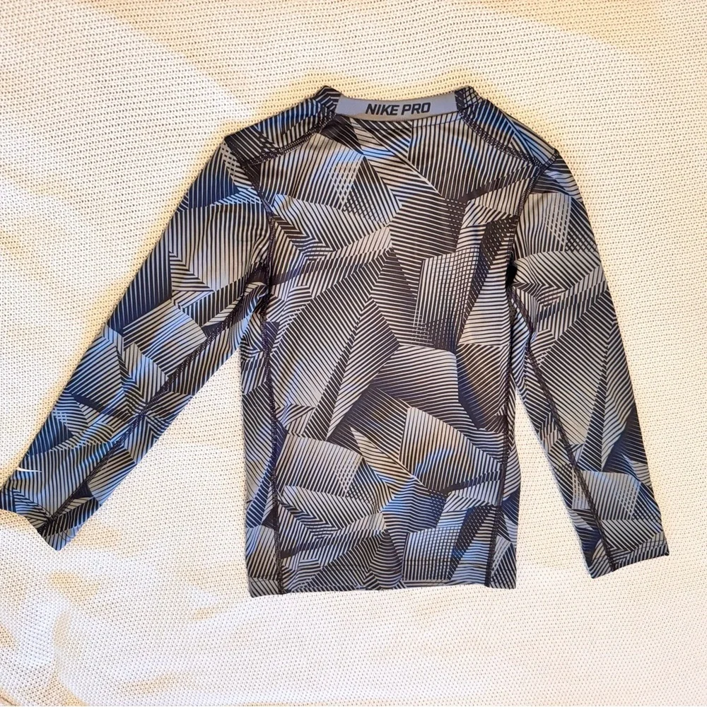 NIKE Pro Dri-Fit Kids Long Sleeve Athletic Compression Shirt Black & Grey
